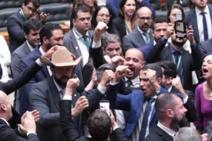 Oposição rebate críticas e afirma que PL da dosimetria mantém rigor para crimes violentos 10 ocrente 1765482634