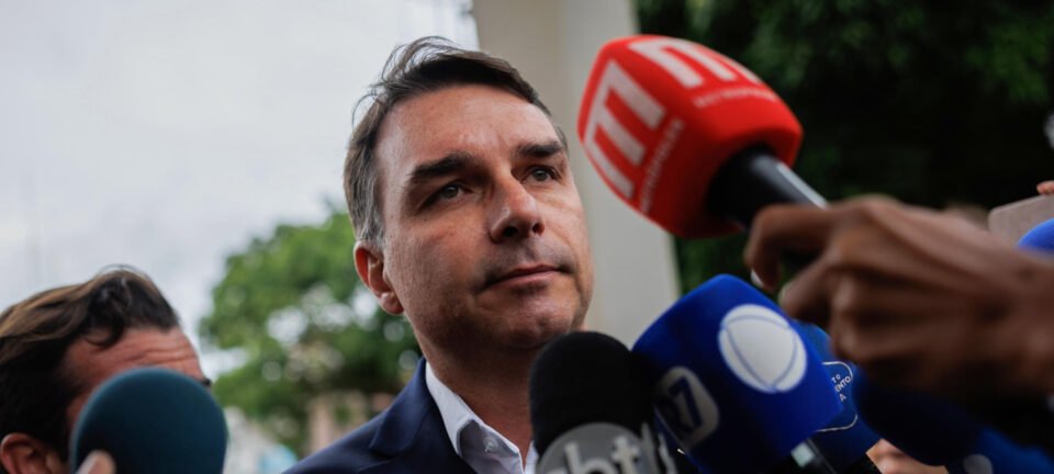 Câmara aprova projeto que pode reduzir pena de Bolsonaro e afronta STF 2 ocrente 1765514118