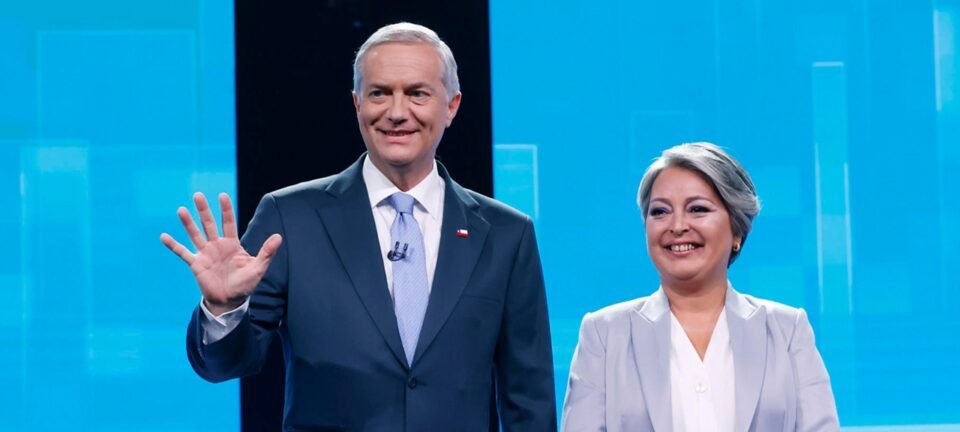Chile decide presidência neste domingo; favoritismo de Kast pode equilibrar mapa político sul-americano 2 ocrente 1765669119