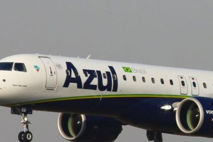 Brasil encara “bomba fiscal” para 2026; Justiça dos EUA dá sinal verde ao plano de recuperação da Azul 12 ocrente 1765686047