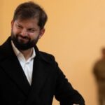 Na eleição que definirá seu sucessor, Boric vai às urnas e conclama chilenos a proteger a democracia 5 ocrente 1765741916