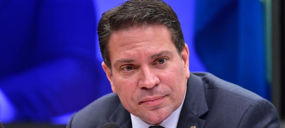 PF prende em Manaus filho de empresário acusado de facilitar fuga de Alexandre Ramagem 2 ocrente 1765763351