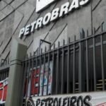 Greve indefinida na Petrobras reúne 25 mil empregados e questiona reajuste de 0,5% 5 ocrente 1765813996