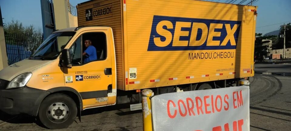 Funcionários dos Correios entram em greve por tempo indeterminado em sete estados 2 ocrente 1765971298