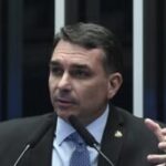 Flávio Bolsonaro sai em defesa de Tarcísio e critica rotulagem de “inimigo” 5 ocrente 1765981204