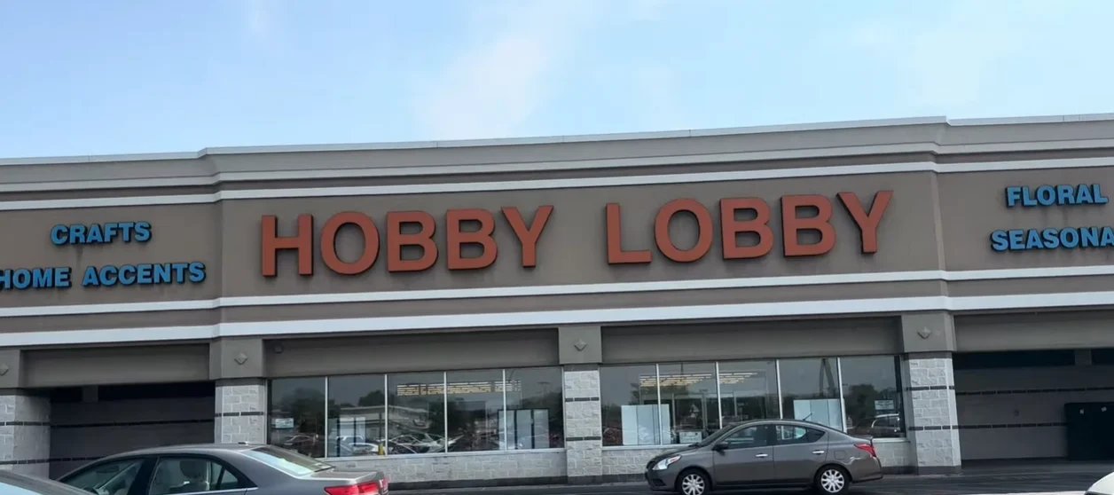 Hobby Lobby distribui 500 mil exemplares de “The Case for Christmas” durante o Natal nos EUA 2 ocrente 1766010875