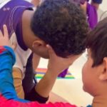 Menino de 8 anos emociona hospital ao orar por paciente em cadeira de rodas 4 ocrente 1766014498