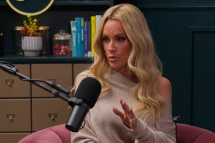 Jenny McCarthy relata aprofundamento na fé cristã após morte de Charlie Kirk 2 ocrente 1766019045