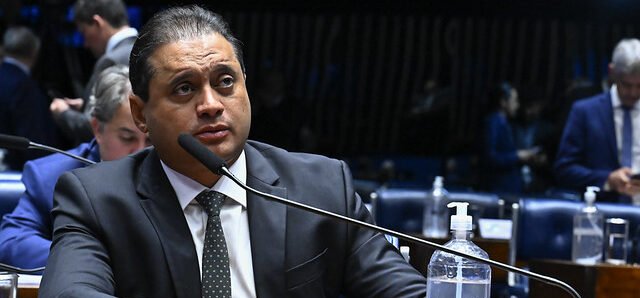 PF faz buscas contra senador Weverton Rocha em investigação de fraude bilionária no INSS 2 ocrente 1766056159
