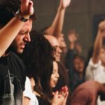 Pesquisa mostra estabilidade na religiosidade dos EUA sem indícios de renascimento entre jovens 5 ocrente 1766074840
