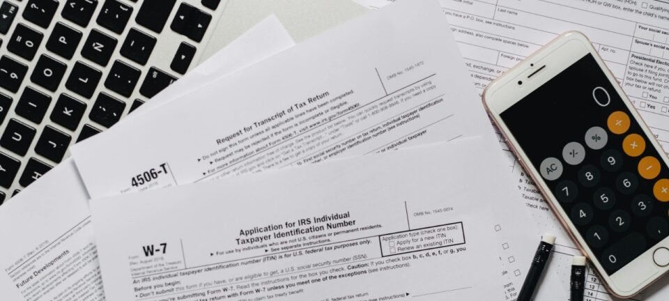 Reserva com 13º salário ajuda a pagar IPVA e IPTU sem entrar no vermelho 2 ocrente 1766088280