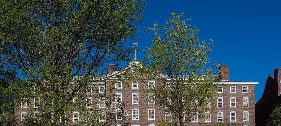 Português suspeito de ataque na Brown University e morte de professor do MIT é achado sem vida nos EUA 2 ocrente 1766147726