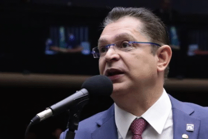 PF encontra mais de R$ 400 mil em espécie na casa do deputado Sóstenes Cavalcante 10 ocrente 1766157630