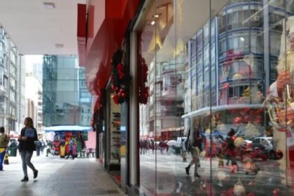Vésperas de Natal e Ano-Novo não são feriado; folga fica a critério de cada empregador 10 ocrente 1766171164
