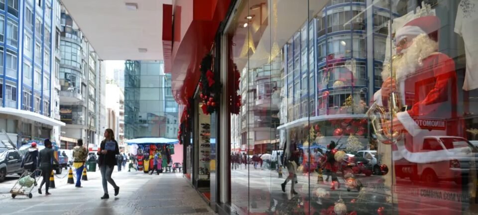 Vésperas de Natal e Ano-Novo não são feriado; folga fica a critério de cada empregador 2 ocrente 1766171164