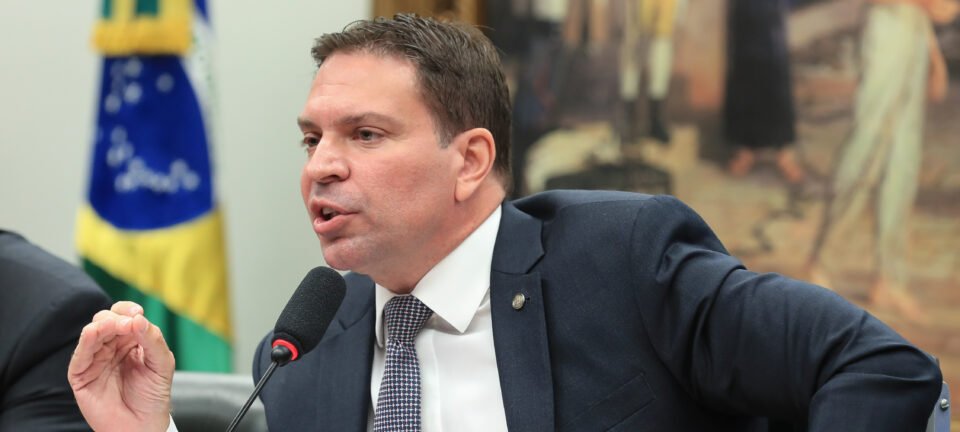 Ramagem chama de “covardia” decisão da Mesa da Câmara que cassou seu mandato 2 ocrente 1766185453