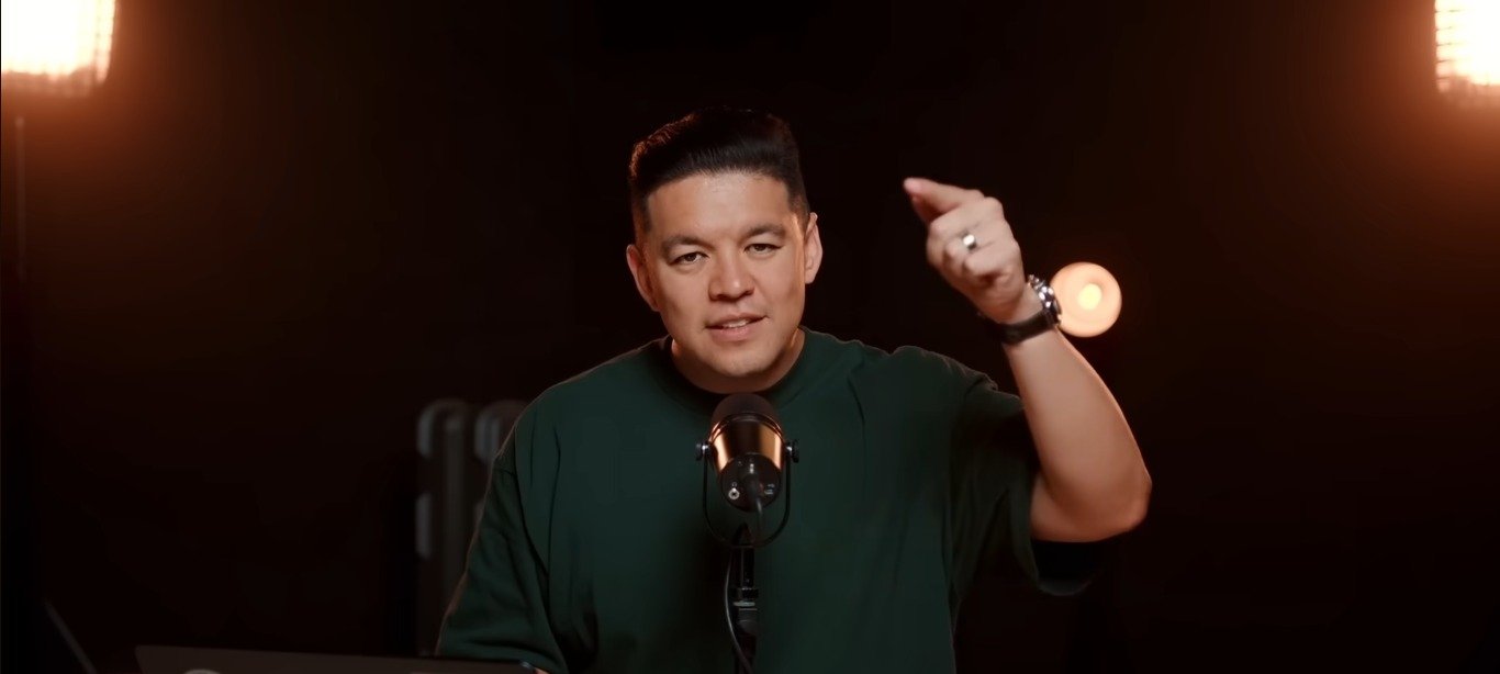 Teófilo Hayashi alerta Geração Z contra idolatria do bem-estar e afirma: “Só Jesus liberta” 2 ocrente 1766192655