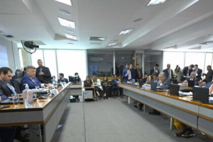 Relatórios da PF citam Lulinha ao rastrear amizade com empresária ligada a suspeito de fraudes no INSS 10 ocrente 1766200828