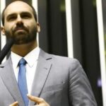 Eduardo Bolsonaro avalia passaporte de apátrida para permanecer nos EUA após cassação 5 ocrente 1766329477