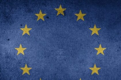 Multa do bloco a rede de Elon Musk reacende campanha da direita dos EUA pelo fim da União Europeia 12 ocrente 1766366363