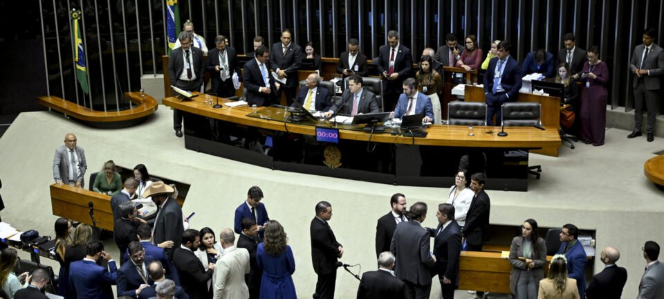 Nova LDO exclui R$ 15 bilhões da meta e flexibiliza gastos em 2026 2 ocrente 1766462654