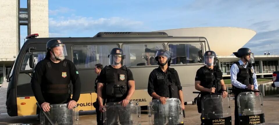 Lula autoriza porte de armas a policiais legislativos dos estados e do Distrito Federal 2 ocrente 1766493266