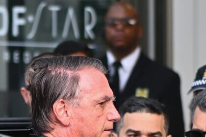 Defesa solicita internação de Bolsonaro em 24 de dezembro para cirurgia no dia de Natal 10 ocrente 1766504985