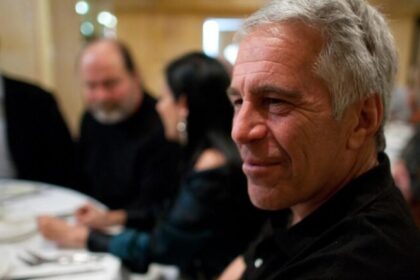 Anotações do FBI sobre Jeffrey Epstein mencionam “grande grupo brasileiro” 14 ocrente 1766518463
