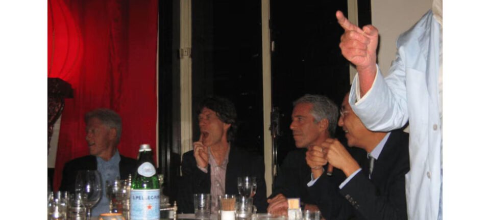 Departamento de Justiça dos EUA libera 30 mil páginas sobre Epstein e descarta acusações contra Trump 2 ocrente 1766533759