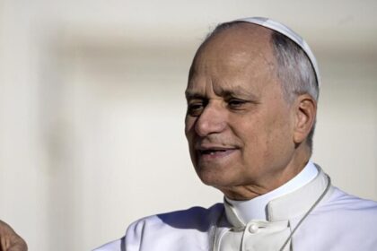 Primeiro Natal de Leão XIV no Vaticano resgata ritos tradicionais e condena suicídio assistido 20 ocrente 1766601313