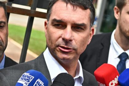 Carta de Jair Bolsonaro confirma Flávio como pré-candidato ao Planalto em 2026 20 ocrente 1766671474