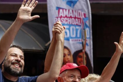 Lula intensifica discurso de esquerda e vê risco de perda de apoio no centro para 2026 10 ocrente 1766679573