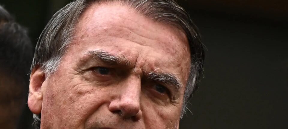 Cirurgia de hérnias de Jair Bolsonaro é concluída sem intercorrências; médicos avaliam intervenção contra soluços 2 ocrente 1766683155