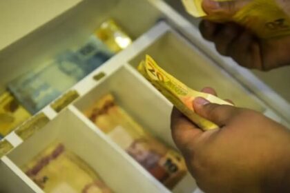 Crédito às famílias cresce 1,2% em novembro e endividamento atinge 37,2% do PIB, aponta BC 20 ocrente 1766754286