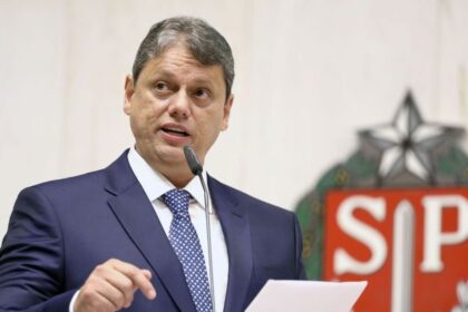 Governo Tarcísio anuncia início das escolas cívico-militares em São Paulo para fevereiro de 2026 18 ocrente 1766763315
