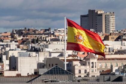 Espaços de culto evangélico ultrapassam 4,7 mil na Espanha, aponta observatório 8 ocrente 1767017124