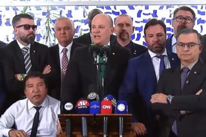 Oposição lança ofensiva para impeachment de Moraes e criação de CPMI do Banco Master 6 ocrente 1767067451