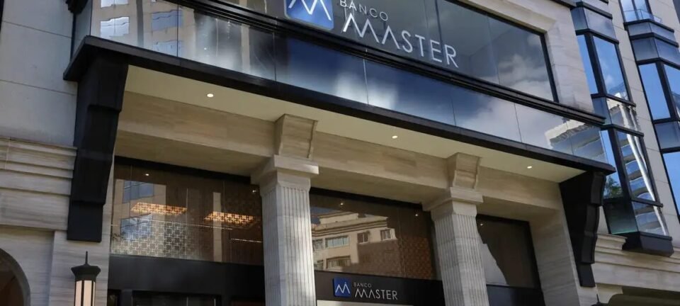 Banqueiro do Master se reuniu com diretor do BC horas antes de ser preso; PF reúne depoimentos hoje 2 ocrente 1767098092