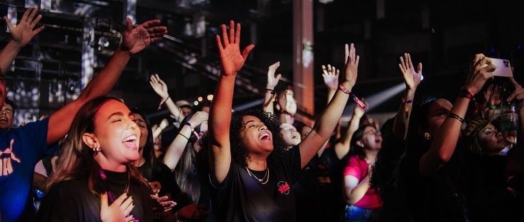 Crença em Deus dispara entre jovens finlandeses que farão confirmação em 2025 2 ocrente 1767107976