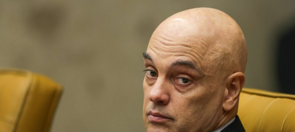 Deputado aciona CNJ e pede afastamento de Alexandre de Moraes por suposta interferência no Banco Master 2 ocrente 1767126862