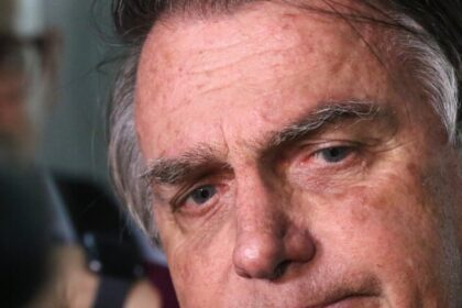 Bolsonaro continua em observação e fará endoscopia após nova intervenção contra soluços 2 ocrente 1767135012