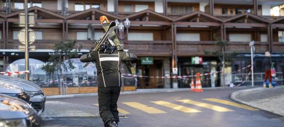 Explosão em bar de Crans-Montana provoca incêndio com cerca de 40 mortos na Suíça 2 ocrente 1767272655