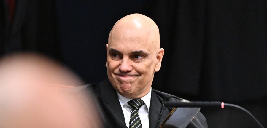 Moraes autoriza visitas permanentes de Michelle e filhos a Bolsonaro na sede da PF 2 ocrente 1767378869