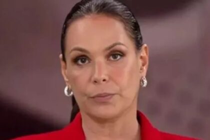 Foto de Carolina Ferraz com sandálias Havaianas provoca onda de críticas nas redes 4 ocrente 1767381558