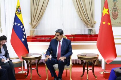 Maduro recebe enviado especial de Xi Jinping em meio a cerco militar dos EUA 8 ocrente 1767392351
