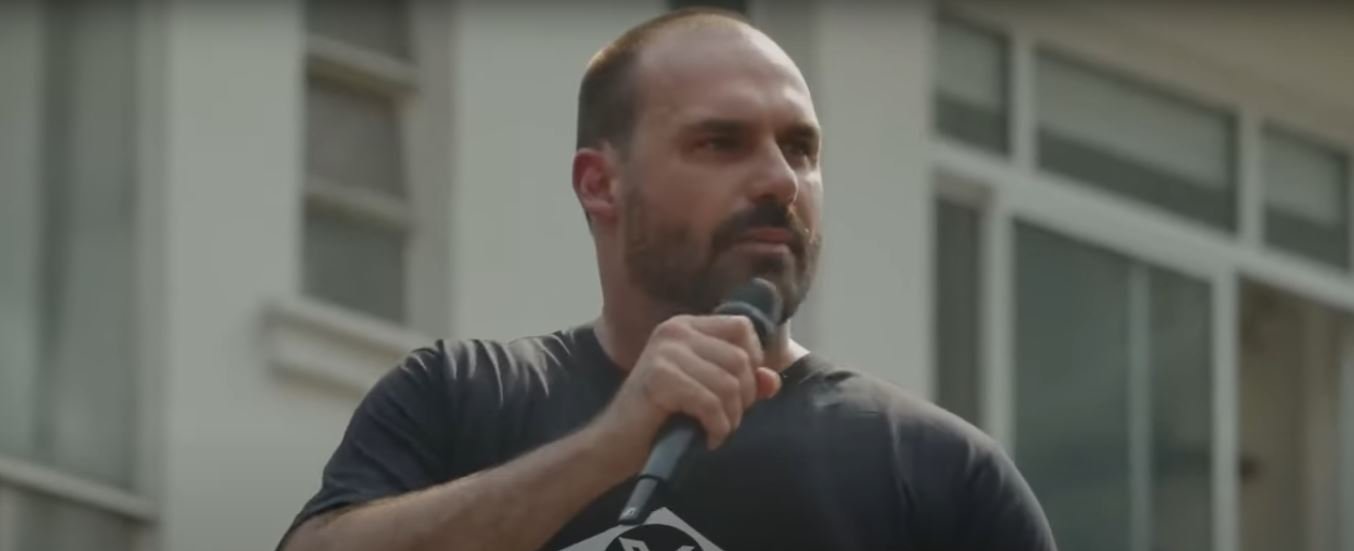 PF determina retorno de Eduardo Bolsonaro ao cargo de escrivão e ex-deputado reage nas redes 2 ocrente 1767392368