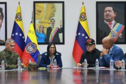 Governo interino da Venezuela ordena prisão de suspeitos de apoiar operação que capturou Maduro 2 ocrente 1767642692