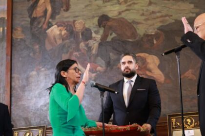 Tiroteio e drones não identificados cercam Palácio de Miraflores em Caracas 12 ocrente 1767665968