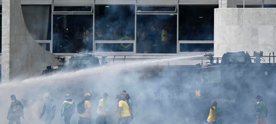 Governo agenda cerimônia sobre ataques de 8/1 para quinta-feira no Palácio do Planalto 2 ocrente 1767680370