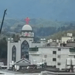 Polícia chinesa cerca igreja em Zhejiang e intensifica receios de demolição de cruz 4 ocrente 1767793774